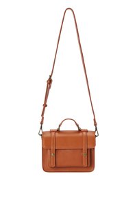 Torba na ramię w kolorze brązowym z górnym uchwytem, regulowanym paskiem, przednim klapą, dwiema dekoracyjnymi paskami oraz subtelnym wytłoczonym logo marki z przodu.