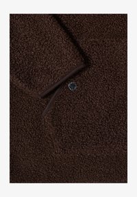 Sélectionné, macchiato brown