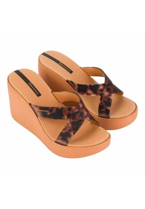 Ciabattine con tacco - beige black