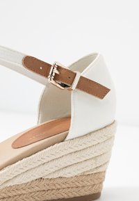 espadrille tommy hilfiger blanche