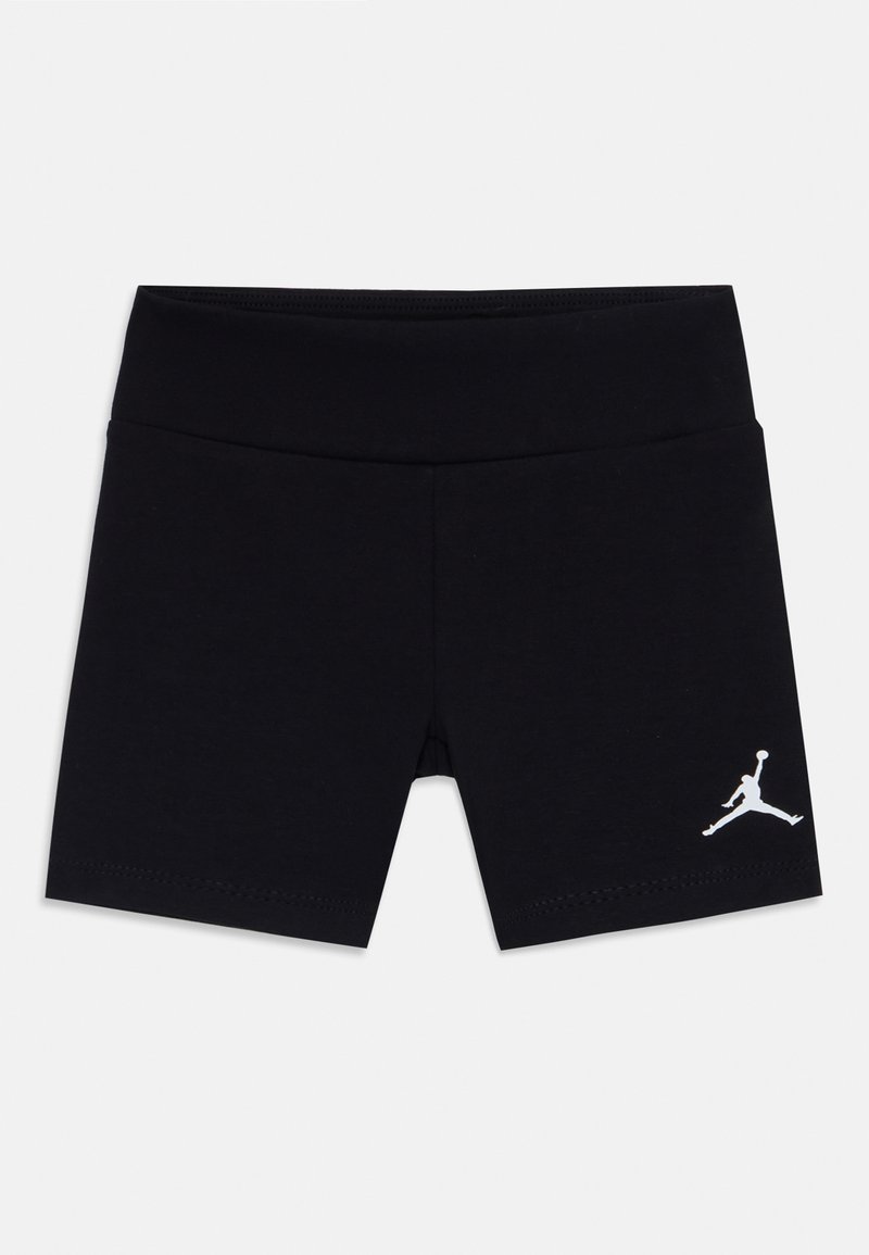 Čierne športové šortky vyrobené z mäkkej tkaniny s elastickým pásom. Na dolnej ľavej nohe sa nachádza biele logo Jumpman.