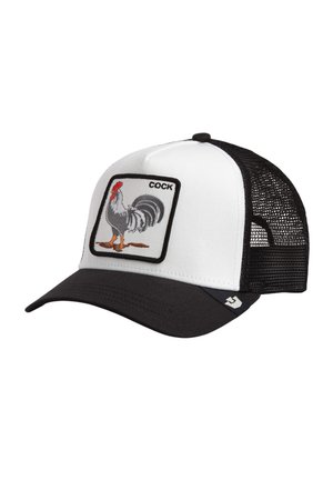 Gorra trucker de malla blanca y negra con un parche que muestra un gallo gris y la palabra "COCK" en el panel frontal.