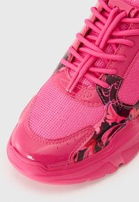 Thumbnail Image 6