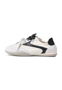 Sport shoes featuring a white and black color scheme, suede and leather materials, rubber sole, and black laces.