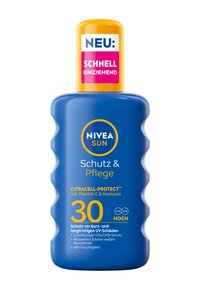 NIVEA Sun Sonnencreme-Flasche, blaue Plastik, gerippte Form, gelbe Kappe, mit der Angabe "30" SPF und dem Etikett "Schnell Einziehend" in Pink.