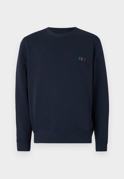 Sweatshirt à col rond navy en tissu doux, avec un petit détail brodé comprenant cinq rayures verticales de couleurs différentes sur la poitrine.