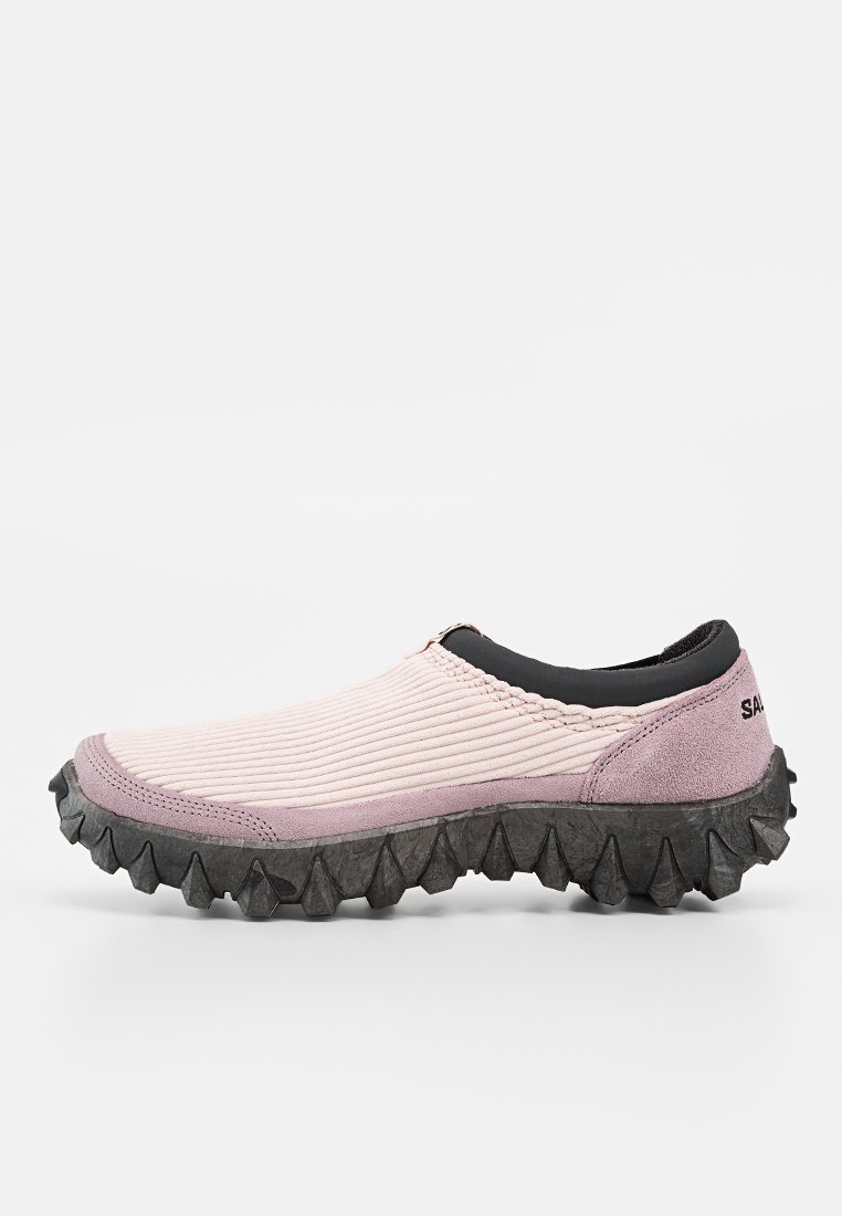 Sneaker low