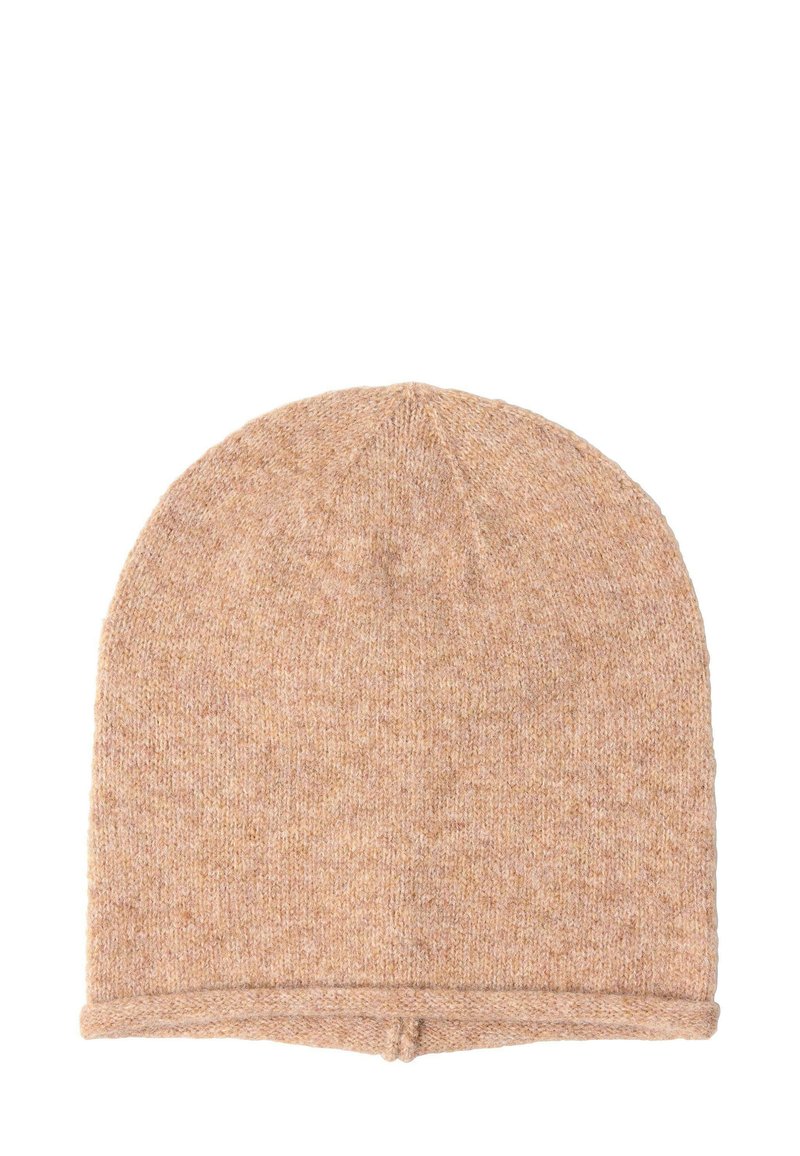 Stickad beanie i ljusbrunt, med en mjuk textur, åtsittande design och en subtil ribbad kant i botten.