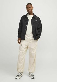 Jack & Jones Lichte jas - black