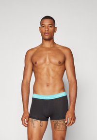 Calvin Klein Underwear MICROFIBRE STRETCH LOW RISE TRUNK 3 PACK  - Culotte - black/light brown/turquoise