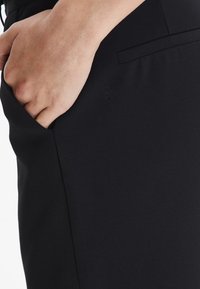 ICHI IXLEXI  - Pantaloni - black