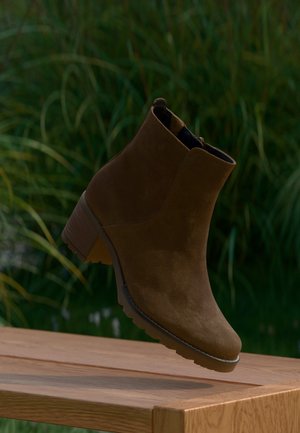Gabor, 8032.01 - Classic ankle boots - cognac