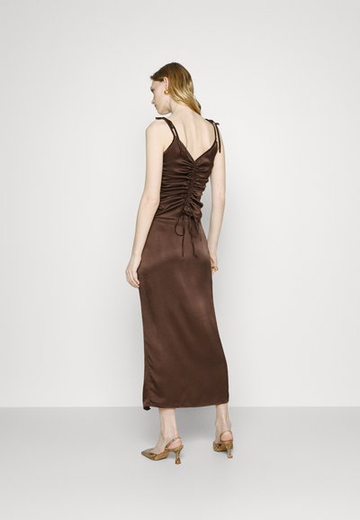 Elleme SHOULDER STRAP TOP - Blouse - brown