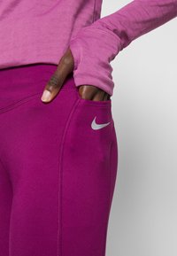 Nike Performance FAST - Leggings de corrida - sangria/silver