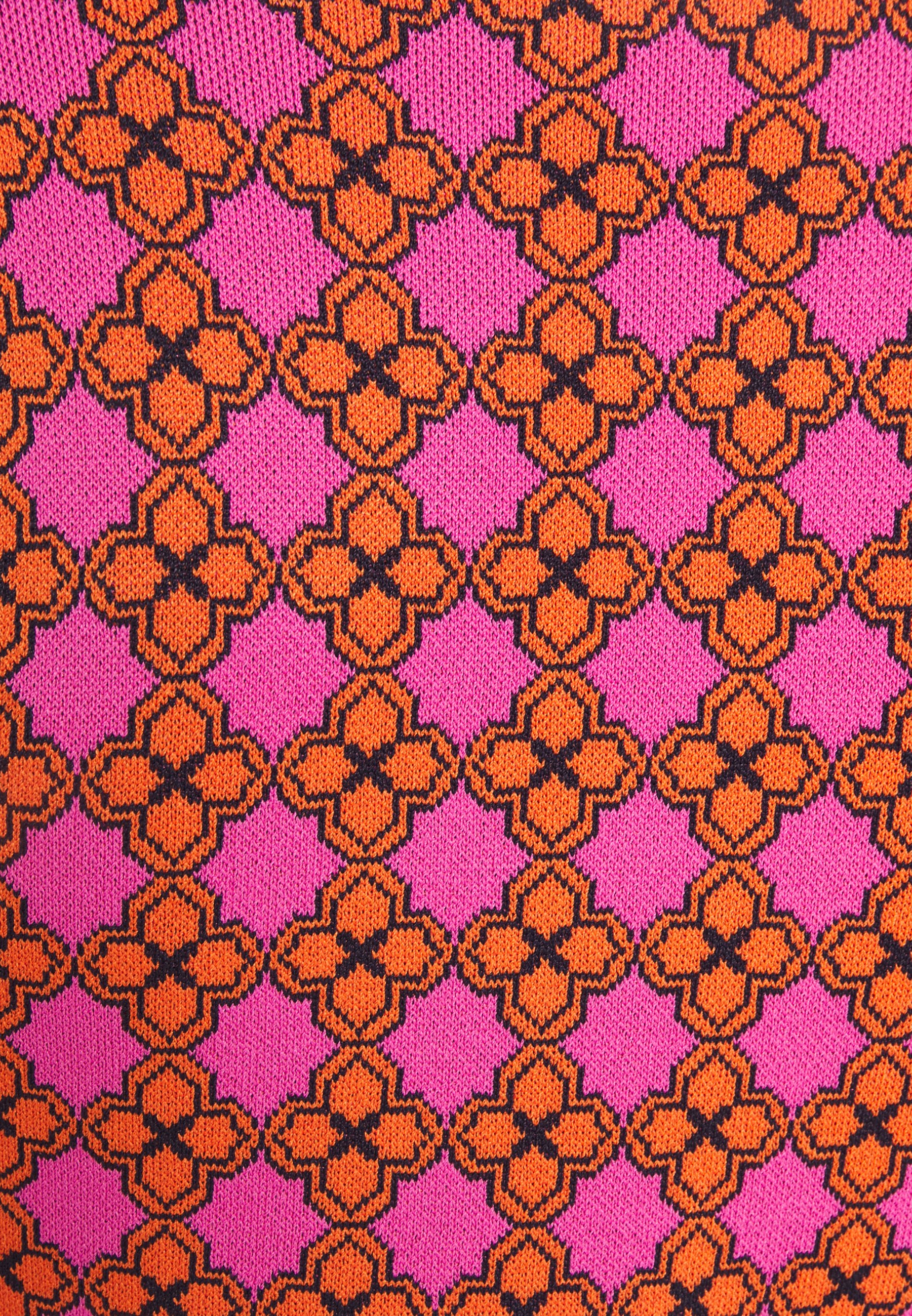 never fully dressed pink jumper