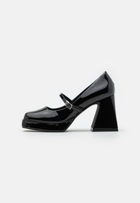 High Heel Pumps - black