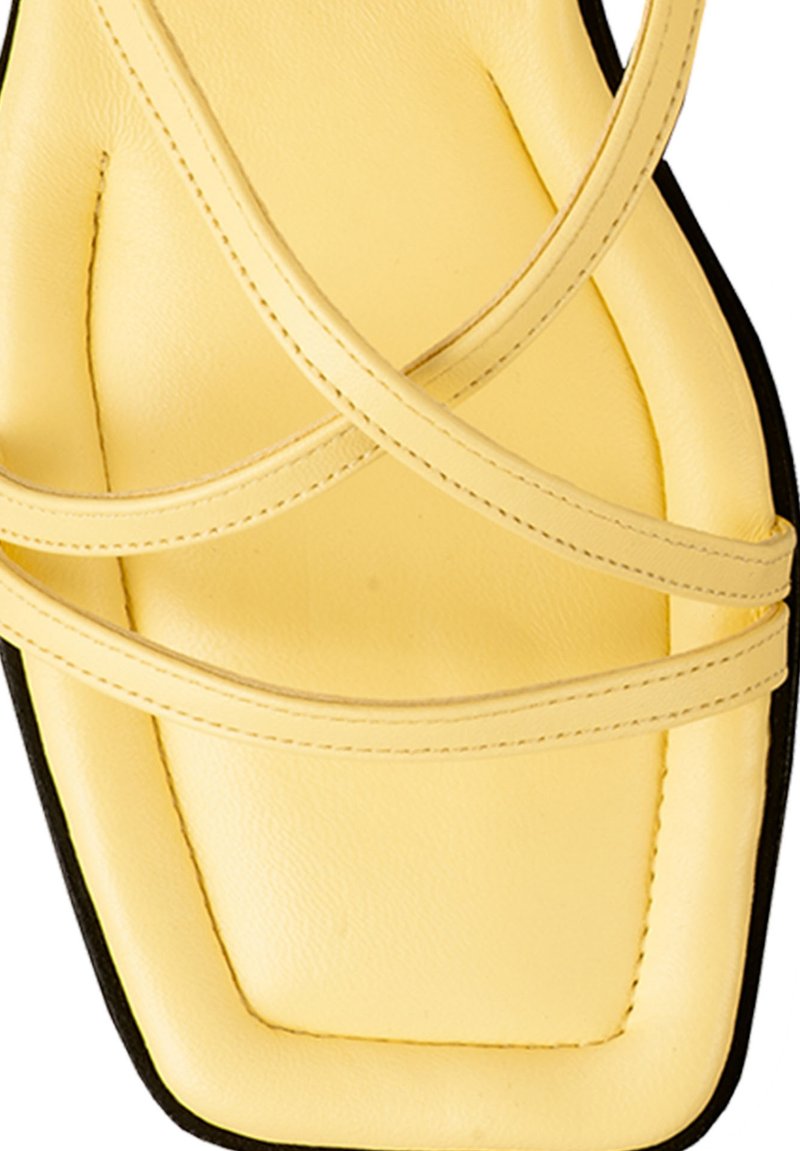 Damen Sneaker | Högl SANDY Riemensandalette banana/gelb - WV32762 Damen Sneaker | Högl SANDY Riemensandalette banana/gelb - WV32762