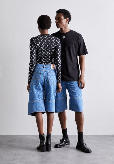 MARINE SERRE MOON BERMUDAS UNISEX - Shorts di jeans - light blue