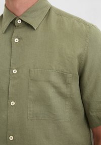 Thumbnail Image 4