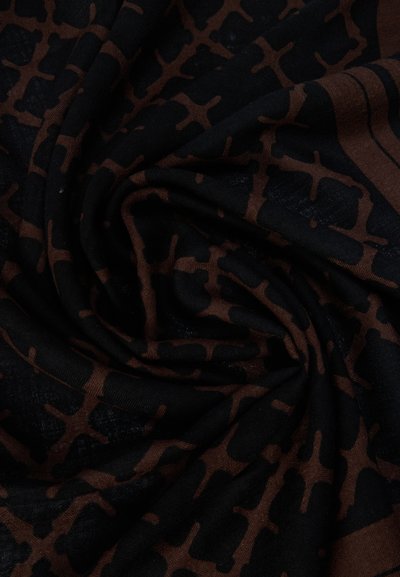 Σκούρο ύφασμα με μοτίβο σε μαύρο φόντο και καφέ αφηρημένο σχέδιο. Ελαφριά υφή, κατάλληλο για διάφορες ενδυματολογικές χρήσεις.
