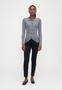 ONLY Petite ONLRAIN  - Uske traperice - black denim