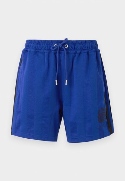 Μπλε αθλητικά σορτς με ελαστική μέση, κορδόνι, πλάγιες μαύρες ρίγες και σχέδιο λουλουδιού. Απαλή υφή υφάσματος.