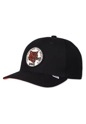 Czarna czapka baseballowa z zakrzywionym rondem i okrągłą naszywką przedstawiającą tygrysa oraz tekst "127 dni to najlepsze dni" na przednim panelu.