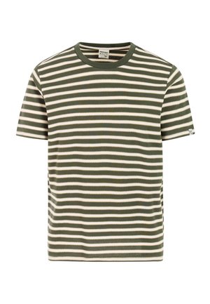 Camiseta de rayas verdes y crema hecha de algodón, con cuello redondo y mangas cortas; ajuste regular con dobladillo recto.