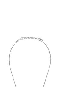 Zilveren ketting met een plat, schakeldesign. Voorzien van een karabijnsluiting en een verstelbare lengte. Gepolijste afwerking.