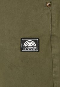 Southpole TWILL - Šortky - olive