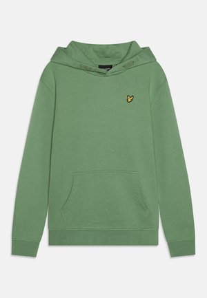 Zielona bluza z kapturem z miękkiego materiału, z przednią kieszenią i małym żółtym logo ptaka na piersi. Klasyczny fason zasuwany przez głowę.