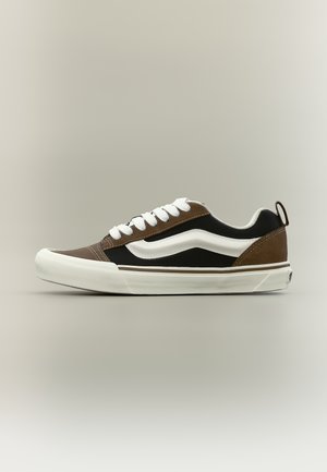 KNU SKOOL UNISEX - Skatová obuv - nineties black/brown
