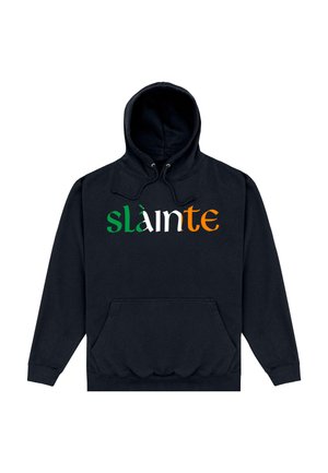 Sweat à capuche noir avec poche kangourou et le mot "slàinte" imprimé en vert, blanc et orange sur la poitrine.