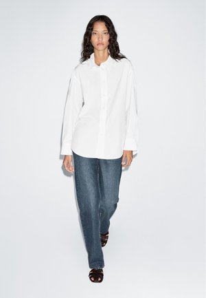LONG BUTTONED - Skjortebluser - white