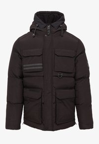 Schwarze Daunenjacke mit Kapuze, ausgestattet mit zwei Brusttaschen, zwei unteren Taschen, vertikalen grauen Streifen und einem abgerundeten Saum. Wasserabweisendes Material.