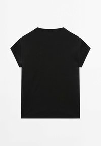 Sort T-shirt med korte ærmer lagt fladt ud, der viser den ensfarvede ryg med rund hals på en hvid baggrund.