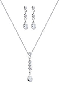 Silberfarbener Schmuckset mit einer Anhängerkette im Tropfen-Design und passenden Tropfenohrhängern, alle verziert mit klaren Kristallen.