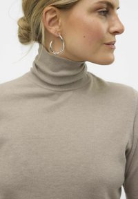 Vero Moda FANTASTIC - T-shirt basic - moon rock
