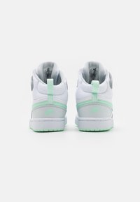 Nike Sportswear COURT BOROUGH MID 2 UNISEX - Sapatilhas de cano alto - pure platinum/mint foam/white