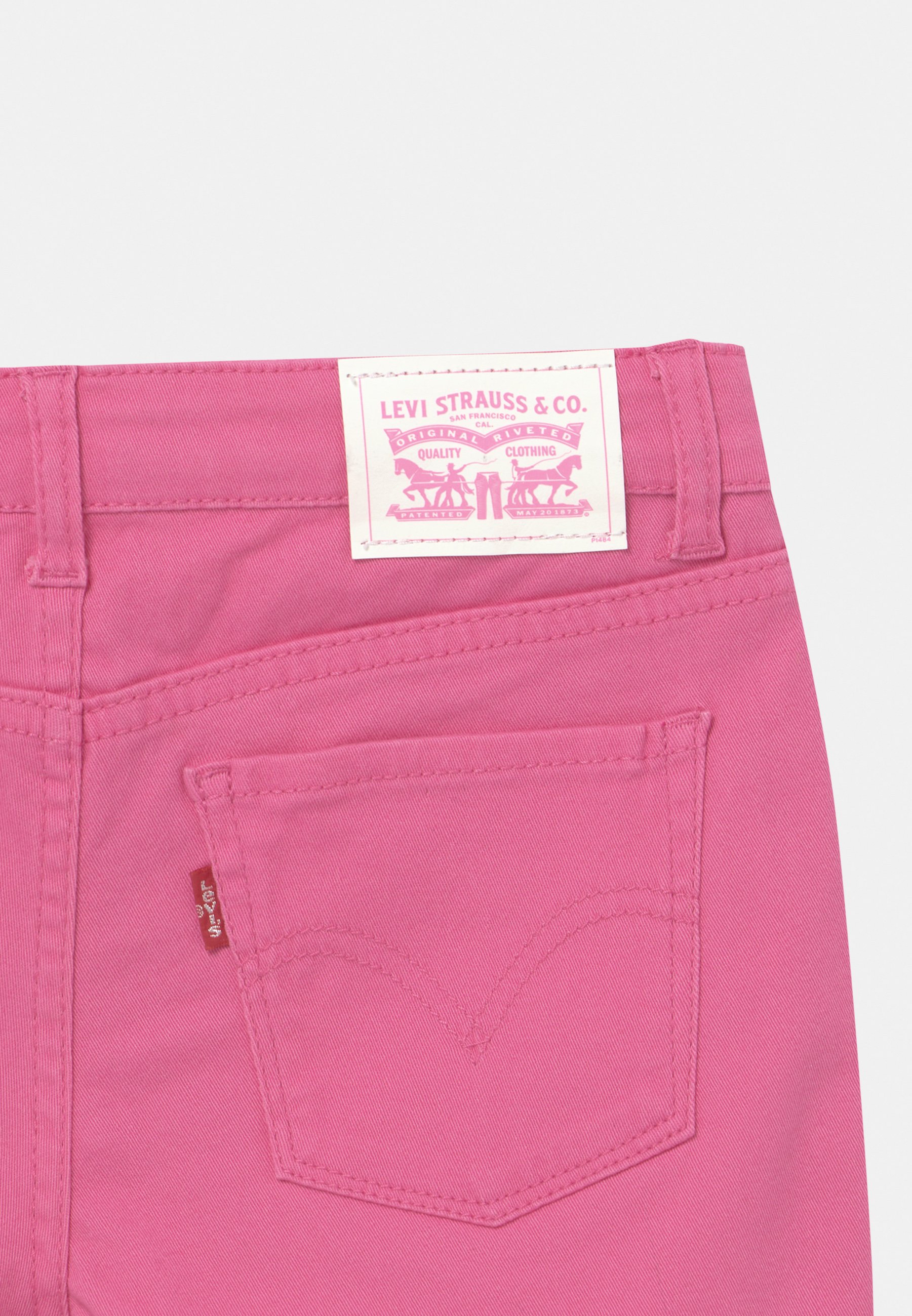 pink levi shorts