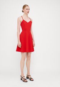 WAL G TALL HALLIE STRAPPY SKATER - Džersejové šaty - red