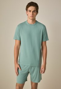 Next REGULAR FIT SHORT SLEEVE SET - Nattplagg set - sage green
