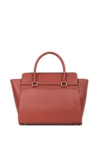 Sac à main en cuir rouge avec un design structuré, deux poignées supérieures, des accents en métal doré et une finition texturée. Il possède un large haut ouvert.