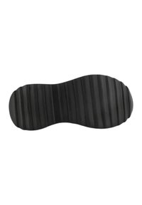 Suola di scarpa nera con righe orizzontali evenly spaced per la trazione, presentata su uno sfondo bianco.