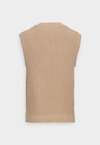 Beige bezrukávový svetr, pletená textura, žebrovaný výstřih a lem, jednoduchý design, žádné další detaily nebo vzory.