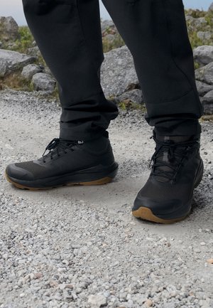 ELIXIR TOUR MID WP - Παπούτσια πεζοπορίας - phantom/black/asphalt