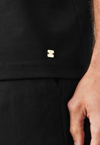 Next SMART COLLAR - Pikeepaita - black flocked