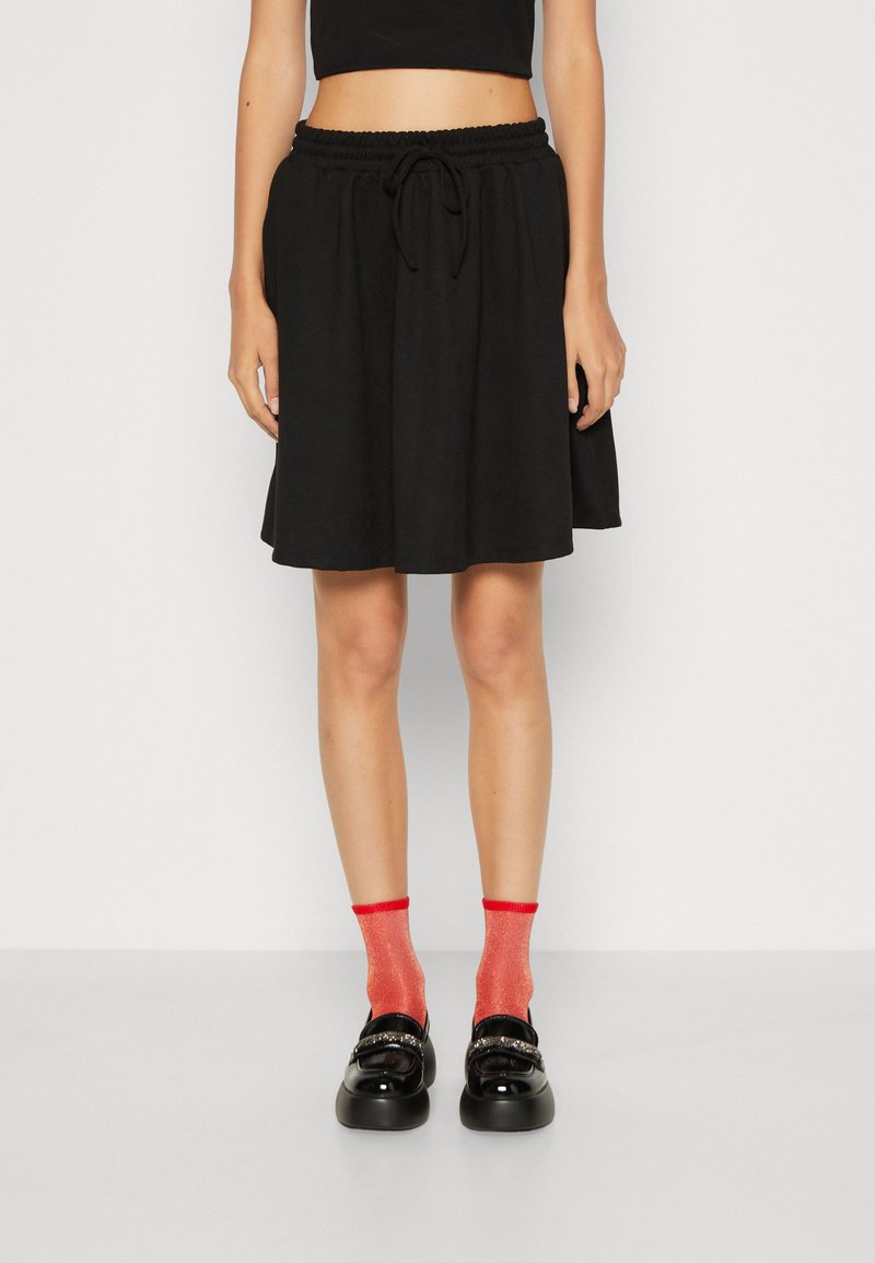 VILA - VISUDAS SHORT SKIRT - Krilo A-kroja - black, Povečajte