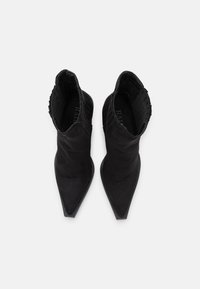 RAID Botines camperos - black