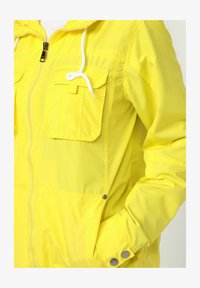 Seleccionado, amarillo